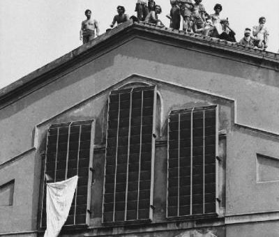 Iniziato il processo per la presenza solidale sotto il carcere di San Vittore durante la rivolta del 2020